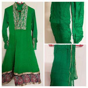🆕 Green Embroidered Anarkali Suit
