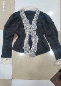 Elegant Black Lace Trim Blouse,puffy sleeves