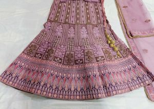 🇳🇿💫🎀Elegant Embroidered Lehenga Choli