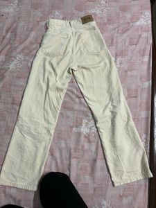 combo of High Waisted Wide Leg Jeans &amp; Graphic Tee