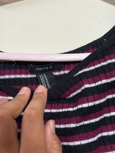 2 Chic Waffle Knit Puff Sleeve Tops (M/L) size