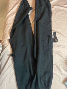 Black cargos