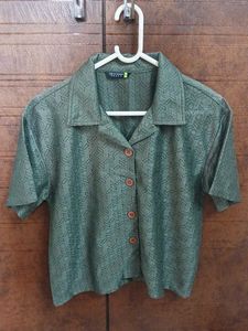 Stylish Green Textured Button-Up Top