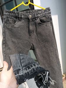 Grey straight fit Denim Jeans