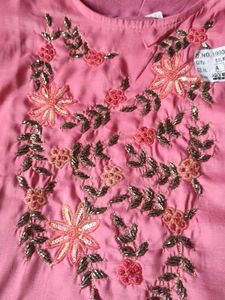 Beautiful Pink Embroidered Kurti set