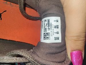 PUMA Men's Casual Shoes.  Like New . No Coins.