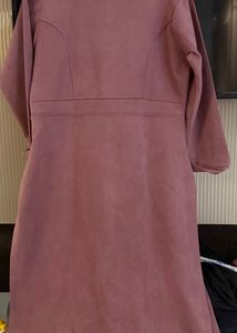 winter Pink Kurta with Bee Embellishment