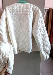 JUICY COUTURE Quilted Cream Puffer Jacket 🪞