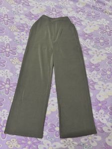 olive green pant