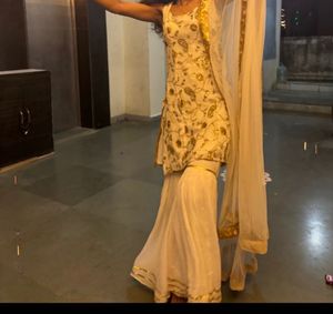 Cream &amp; Gold Embroidered Kurta Set