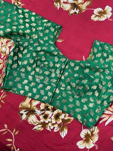 Elegant Silk Saree with zari border 💚 blouse