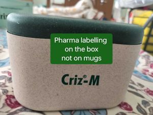 Set of 2 Green Mugs with Box