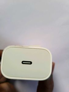 Apple 20W USB-C Power Adapter