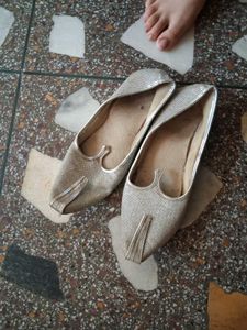 men jutti