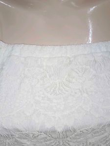 (459)Lace Off-Shoulder Crop Top