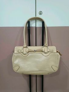 Stylish Cream Croc Embossed Shoulder Bag