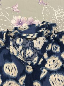 Stylish Blue Floral Print Button-Up Shirt