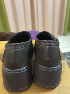Stylish Loafer Shoes with Chain Detail