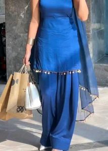 Blue kurti &amp; dupatta bottom