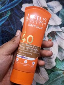 Lotus Herbals Safe Sun SPF 40 Sunscreen