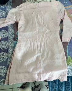 Beautiful Pink Embroidered Kurta