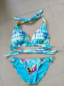 Bikini Set Size M Beachwear For Resort &amp; Travel🧳