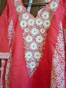 Elegant Pink Embroidered Kurta Set