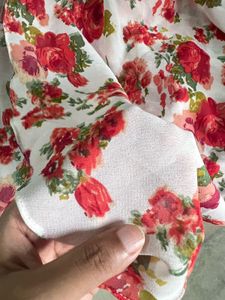 La Zoire Floral Print Maxi Dress