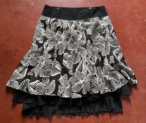 Chic Black & White Floral Skirt