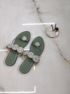 Trending And Stylish Women Flats