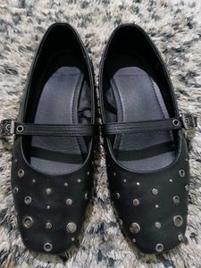 LUNA Blu Black Studded Ballerina