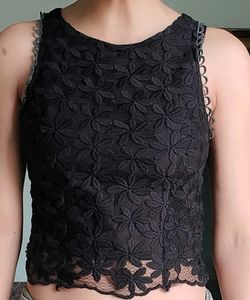 Chic Black Lace Crop Top