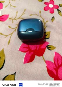 Boult Z40 Airbuds Good and working condition