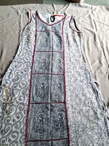 Unique Printed Sleeveless Kurta
