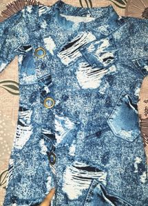 💙 Stylish Blue Stretchable Denim-Print Top
