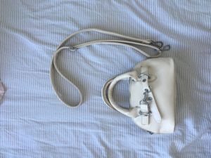 Stylish Cream Handbag with Detachable Strap
