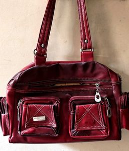 Chic Red Leather handbag👜