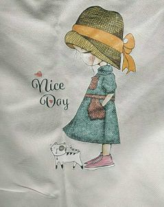 Women White Tote With Included Gifts
