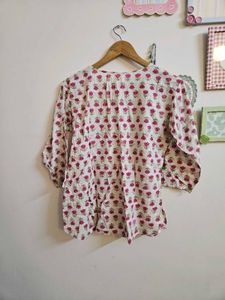 Pretty Floral Print Kurta Top