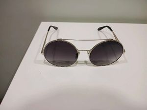 Round Metal Frame Sunglasses