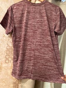 🛍️🛍️🛍️Maroon Patterned Workout T-Shirt,Bust-36