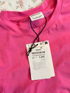 bershka hot pink ruched fitted tee