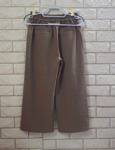 L.A. HIRE High-Waisted Wide-Leg Trouser
