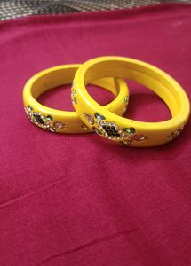 Yellow Stone Studded Bangles