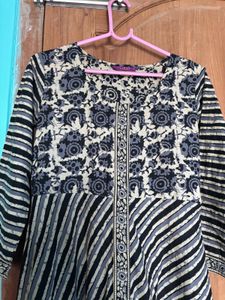 Elegant Printed Kurta