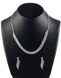 Sparkling Rhinestone Necklace &amp; Earring Set