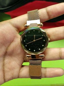Stylish Women's Fashion Watch
