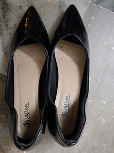 Shiny Black Belly Heels