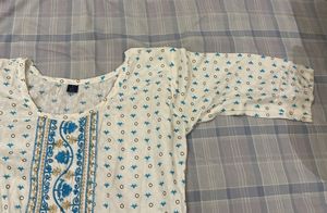 Elegant Embroidered Kurti