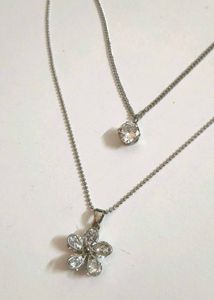 Flower Crystal Necklace &amp; Bracelet NEW UNUSED 🆕